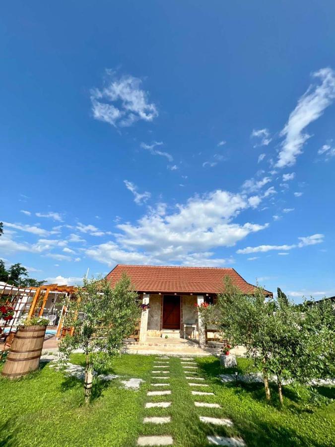 Burzan Bungalovi Подгорица Экстерьер фото