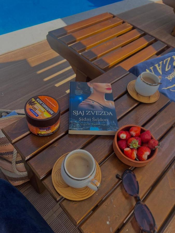 Burzan Bungalovi Подгорица Экстерьер фото